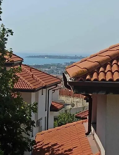 Bay View Nona 1c - Kosharitsa