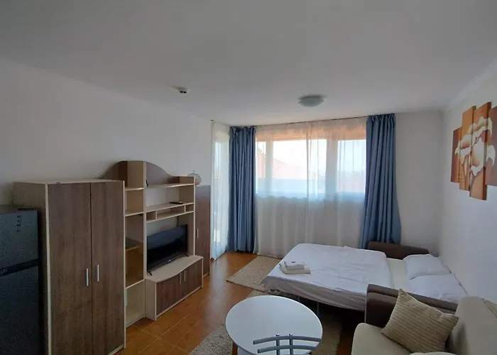 Bay View Nona 1c - * Kosharitsa